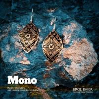 Mono Altın Zemin Lotus Geometrik Desenli El Yapımı Bakır Küpe – Handmade Copper Earring