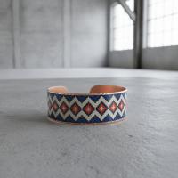 Kilim Bordür Motifli El Yapımı Kalın Bakır Bileklik - Seri 009