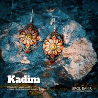 Kadim Altın Zemin Çiçek Geometrik Desenli El Yapımı Bakır Küpe – Handmade Copper Earring