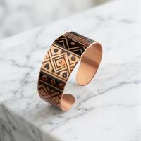Siyah Geometrik Desenli El Yapımı Kalın Bakır Bileklik - Seri 062