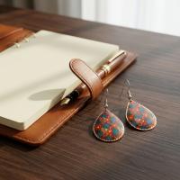 Çizgisel Motifli El Yapımı Bakır Küpe - Seri 028